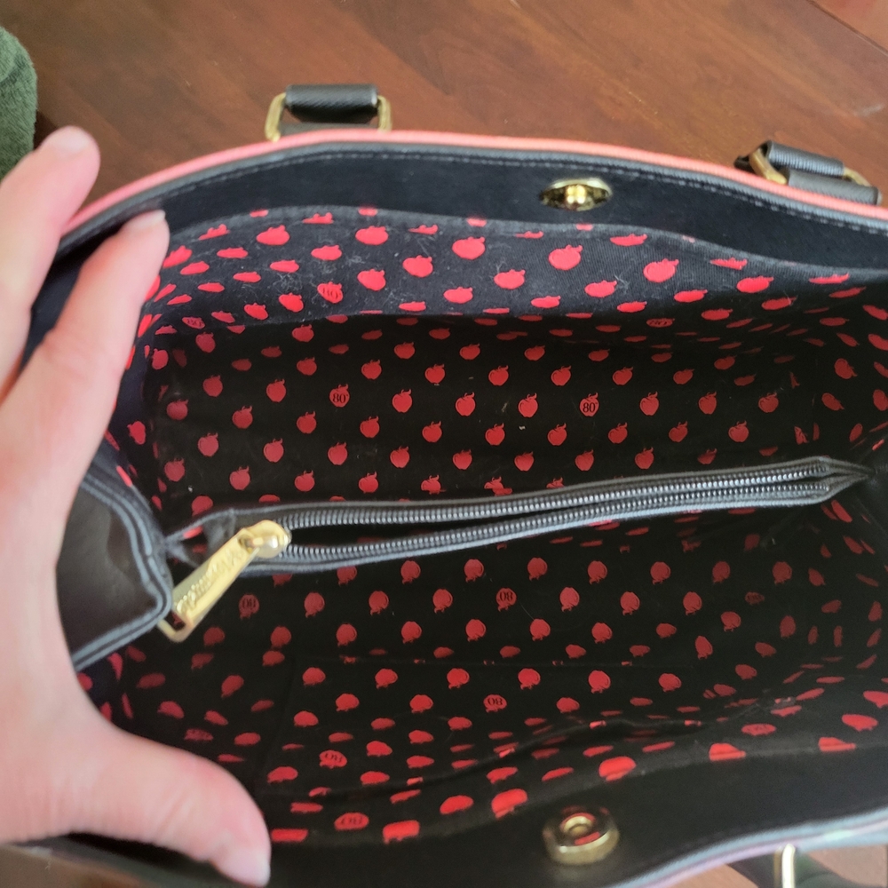 Loungefly Disney Snow White Purse RARE - Picture 14 of 16